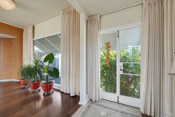 $810,000 | 657 Washington Street, Vallejo, CA 94590