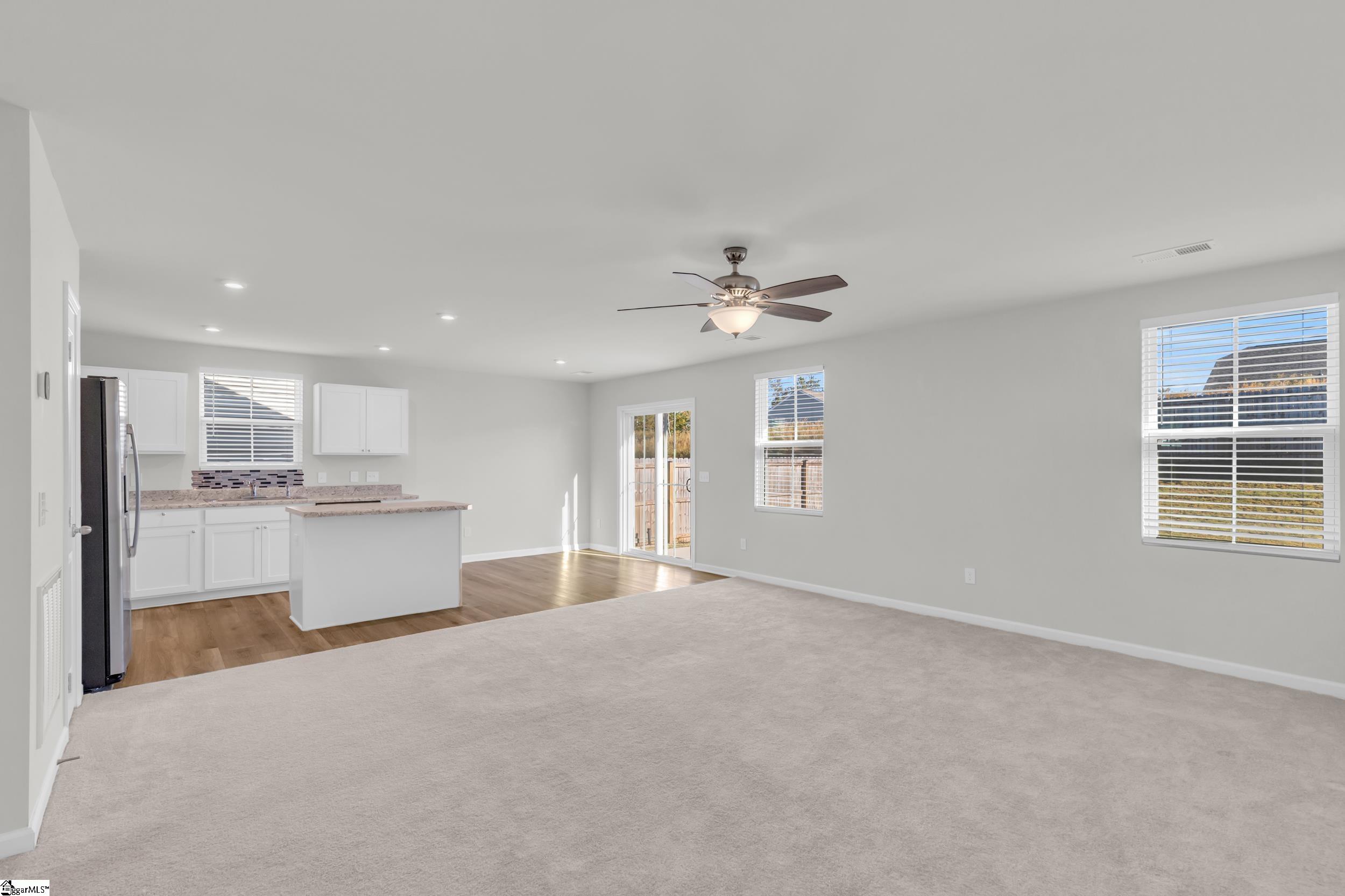 331 Callie Way Easley, SC 29642 - Photo 3 of 32