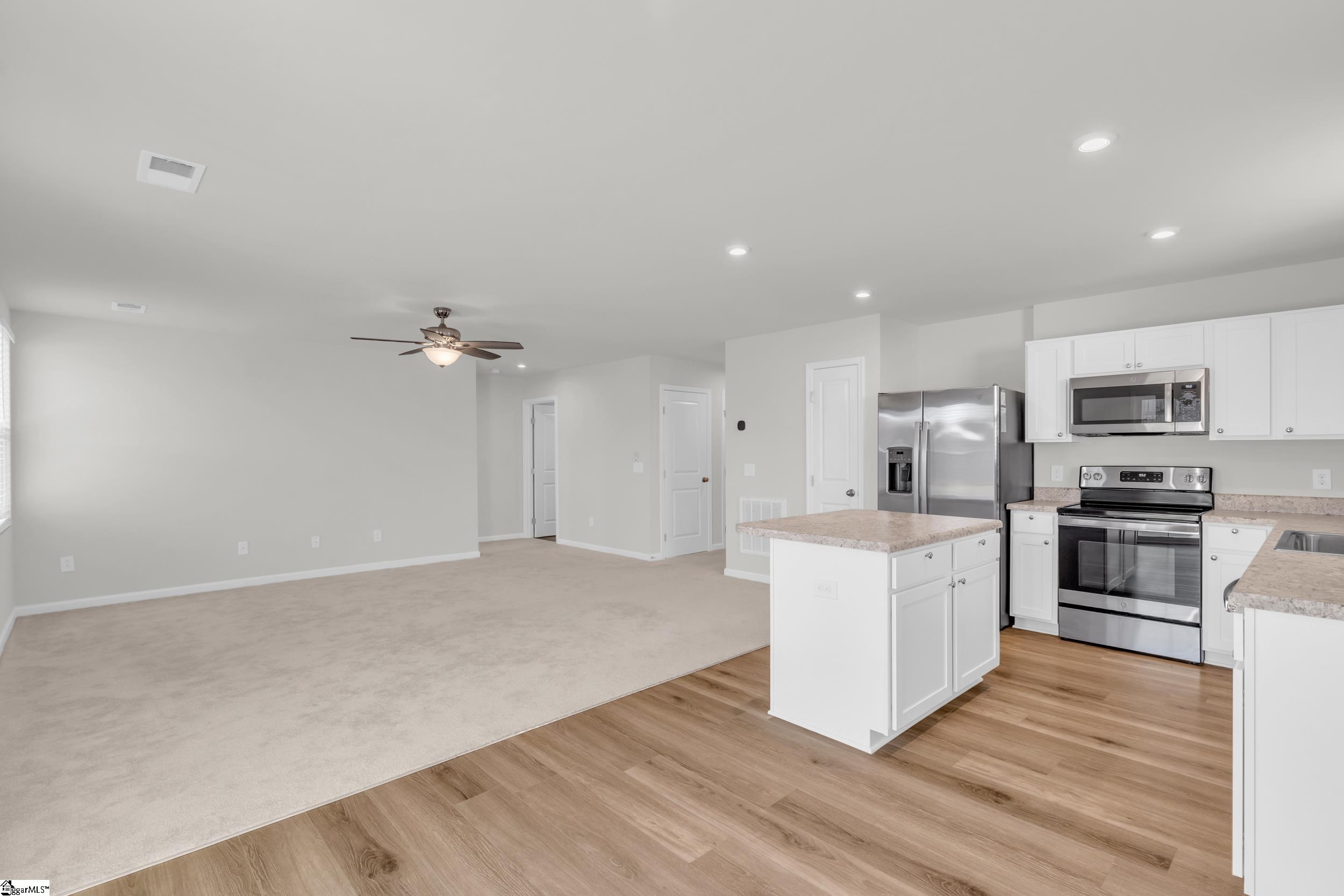 331 Callie Way Easley, SC 29642 - Photo 8 of 32