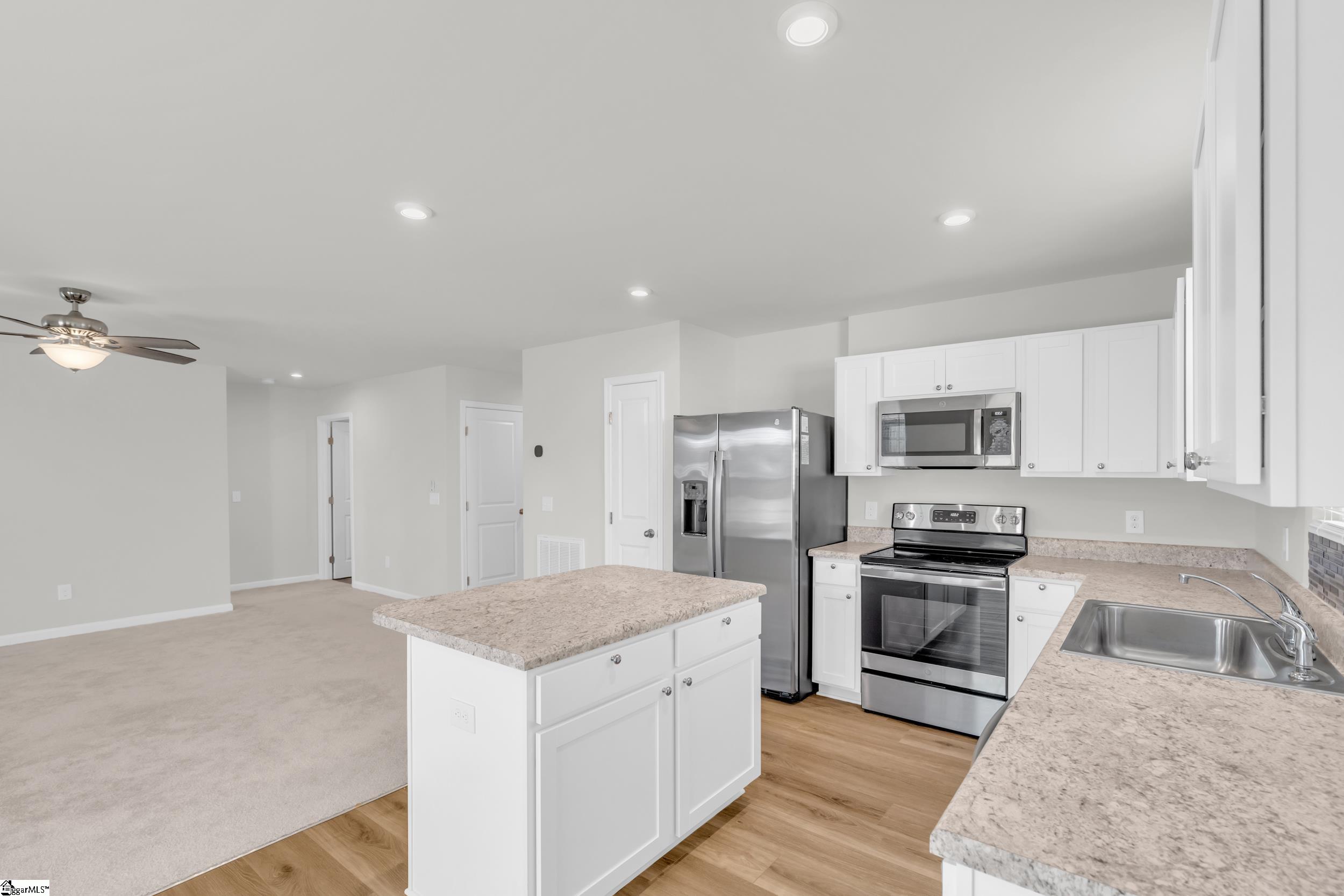 331 Callie Way Easley, SC 29642 - Photo 9 of 32