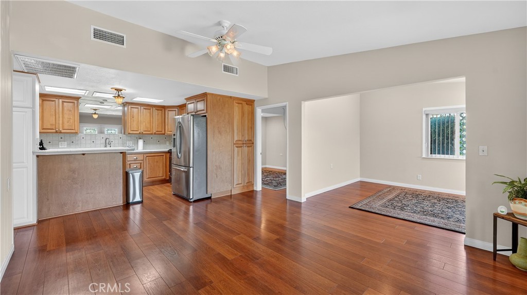 1462 Merion Way, Unit 30G Long Beach, CA 90803 - Photo 6 of 38