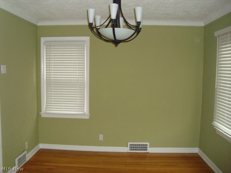 3721 Silsby Road Cleveland, OH 44118 - Photo 5 of 14 Gallery Image 5