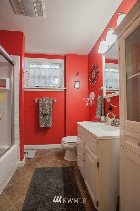 710 North 76th Street Seattle, WA 98103 - Photo 8 of 12 Gallery Image 8
