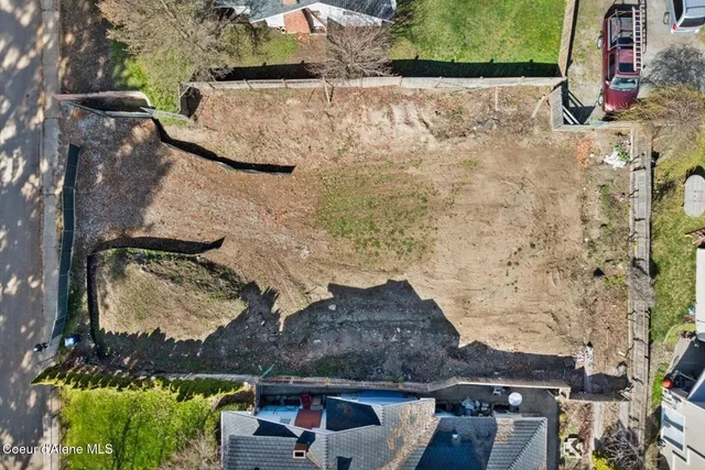 $2,100,000 | 1107 East Lakeshore Drive, Coeur D'Alene, ID 83814