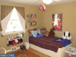 764 Holly Road Wayne, PA 19087 - Photo 4 of 6