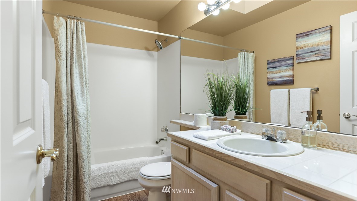 18807 20th Avenue Southeast Bothell, WA 98012 - Photo 18 of 25 Gallery Image 18