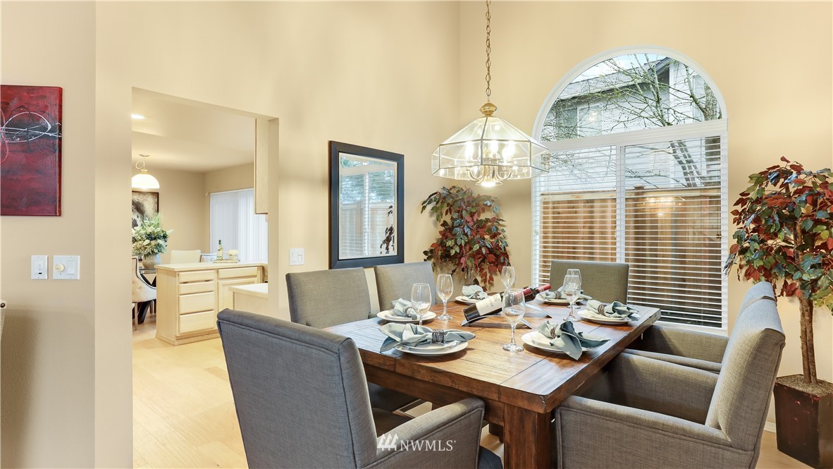 18807 20th Avenue Southeast Bothell, WA 98012 - Photo 5 of 25 Gallery Image 5