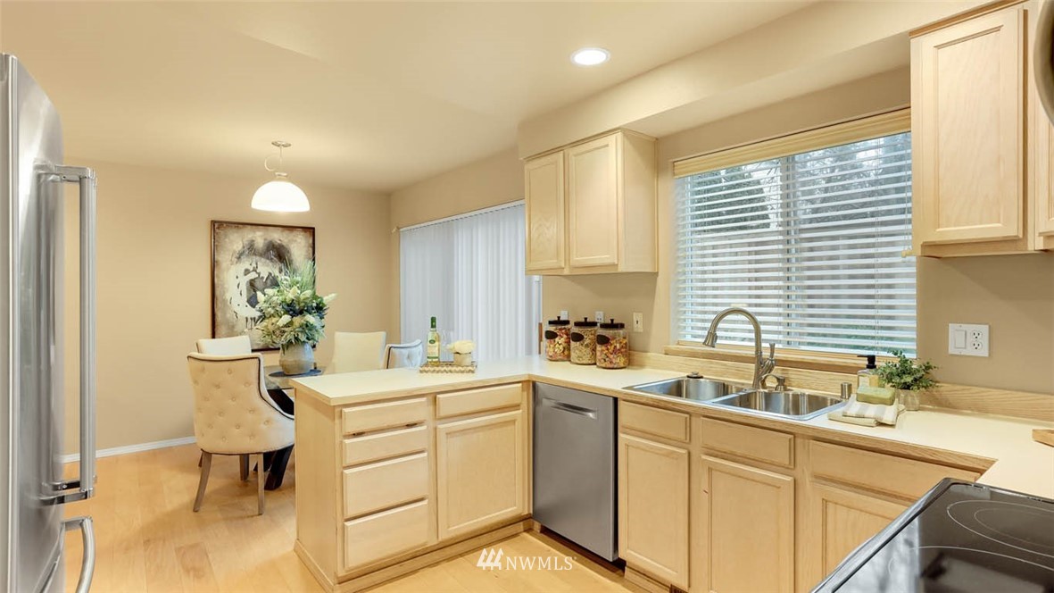 18807 20th Avenue Southeast Bothell, WA 98012 - Photo 10 of 25 Gallery Image 10