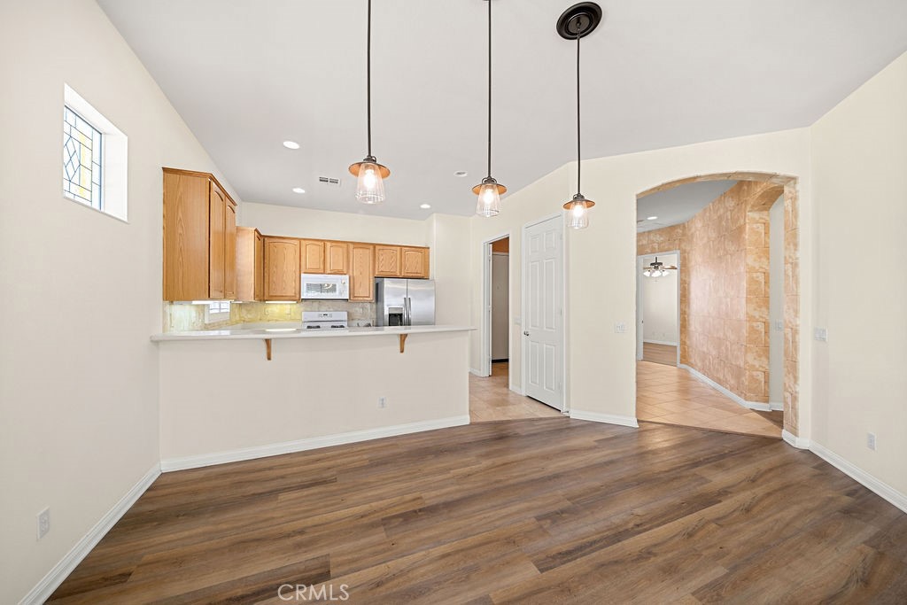11166 Avonlea Road Apple Valley, CA 92308 - Photo 8 of 35 Gallery Image 8