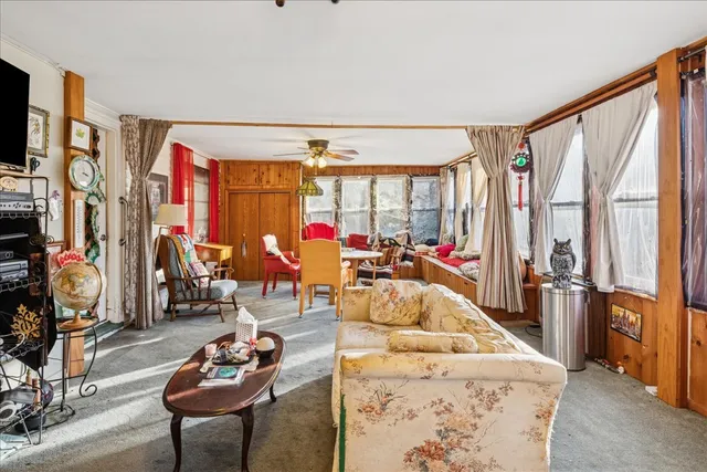 $320,000 | 29652 West Roberts Road, Island Lake, IL 60042