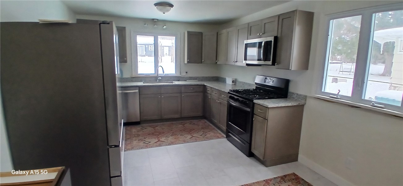 38 Crossfield Road Rochester, NY 14609 - Photo 4 of 13