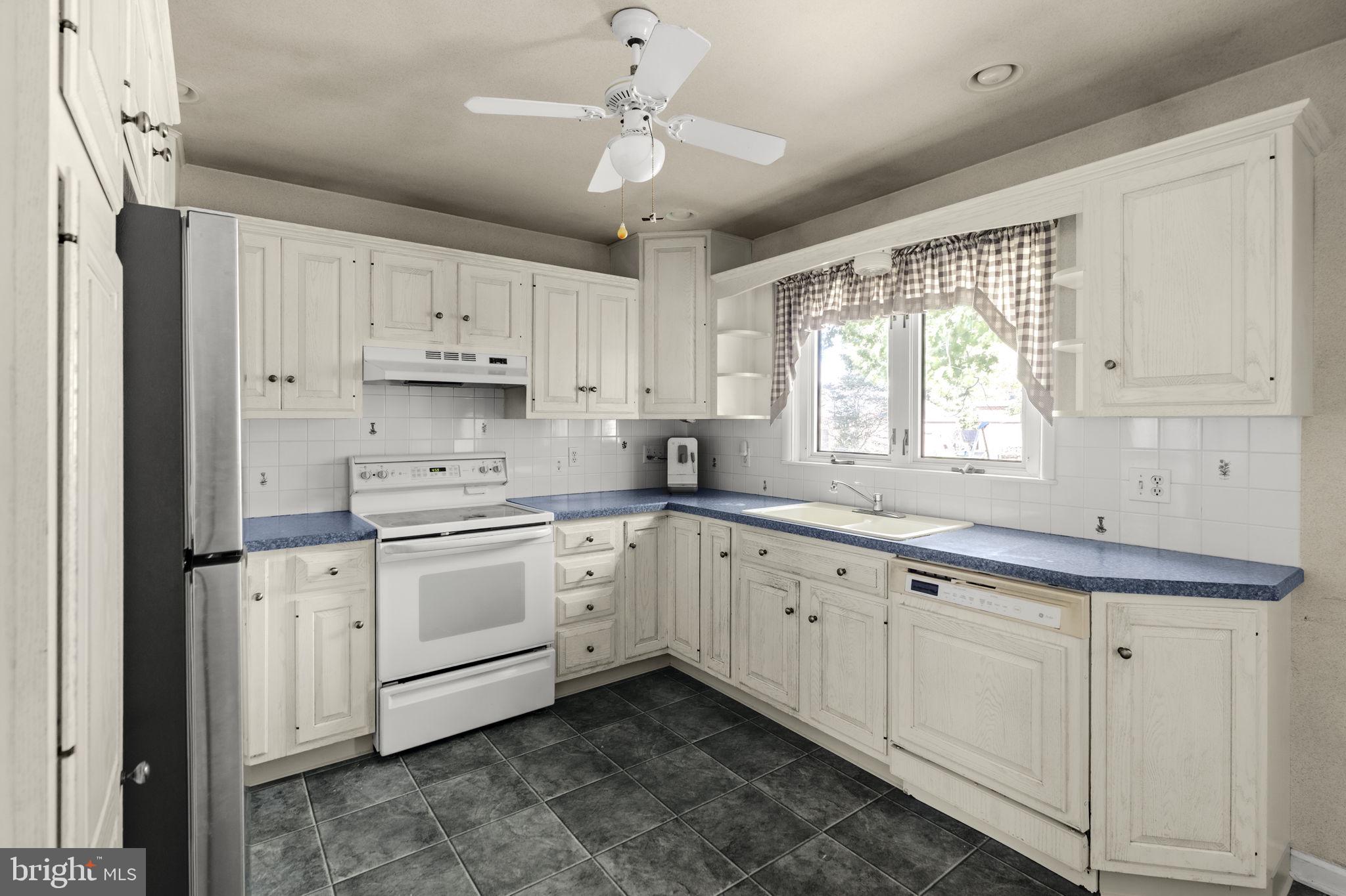 529 South 6th Street Denver, PA 17517 - Photo 25 of 54