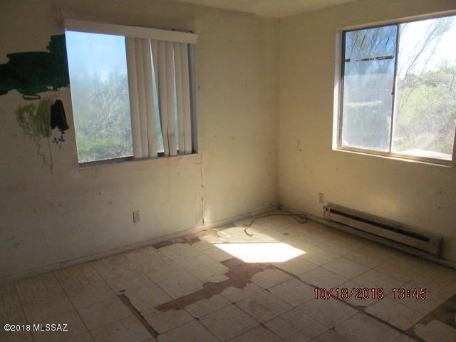 2735 South Jeftoria Road Tucson, AZ 85713 - Photo 6 of 8 Gallery Image 6