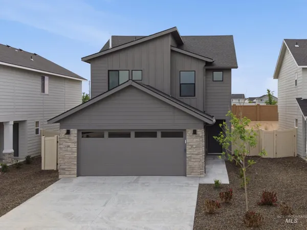 $464,990 | 1424 West Braden Drive, Meridian, ID 83642