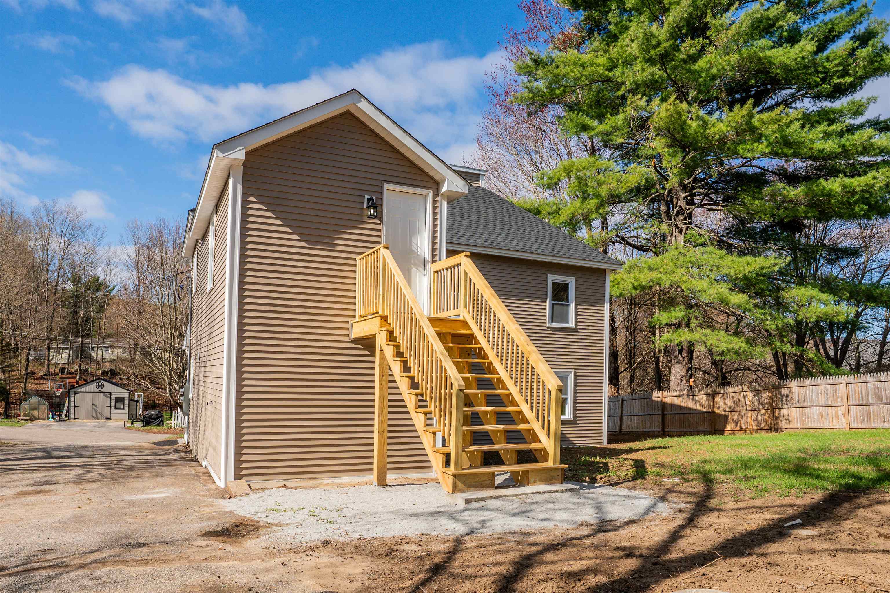 27 Washington Street Ashland, NH 03217 - Photo 24 of 26
