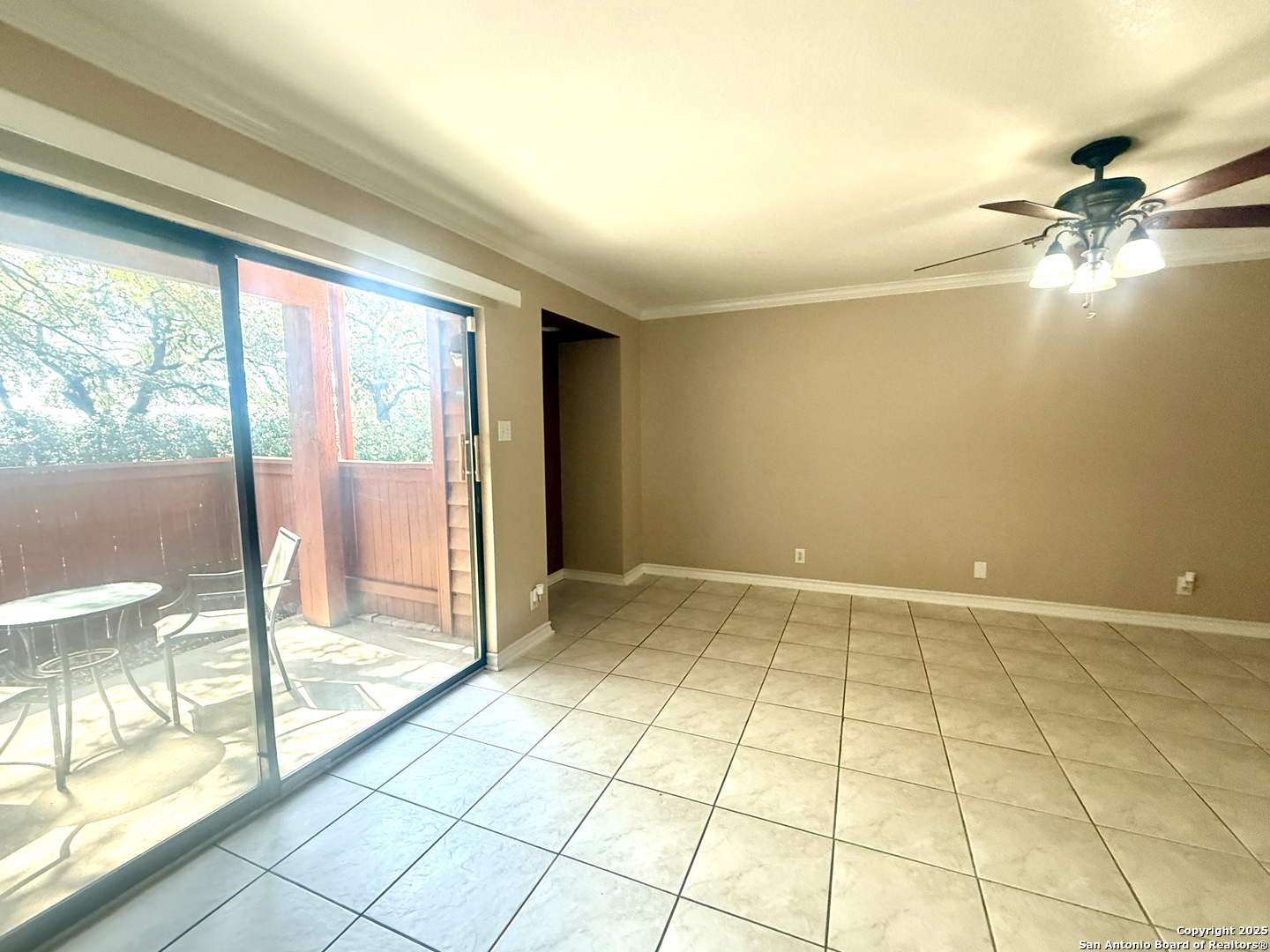 13018 Heimer, Unit 703 San Antonio, TX 78216 - Photo 9 of 28 a view of an empty room and window