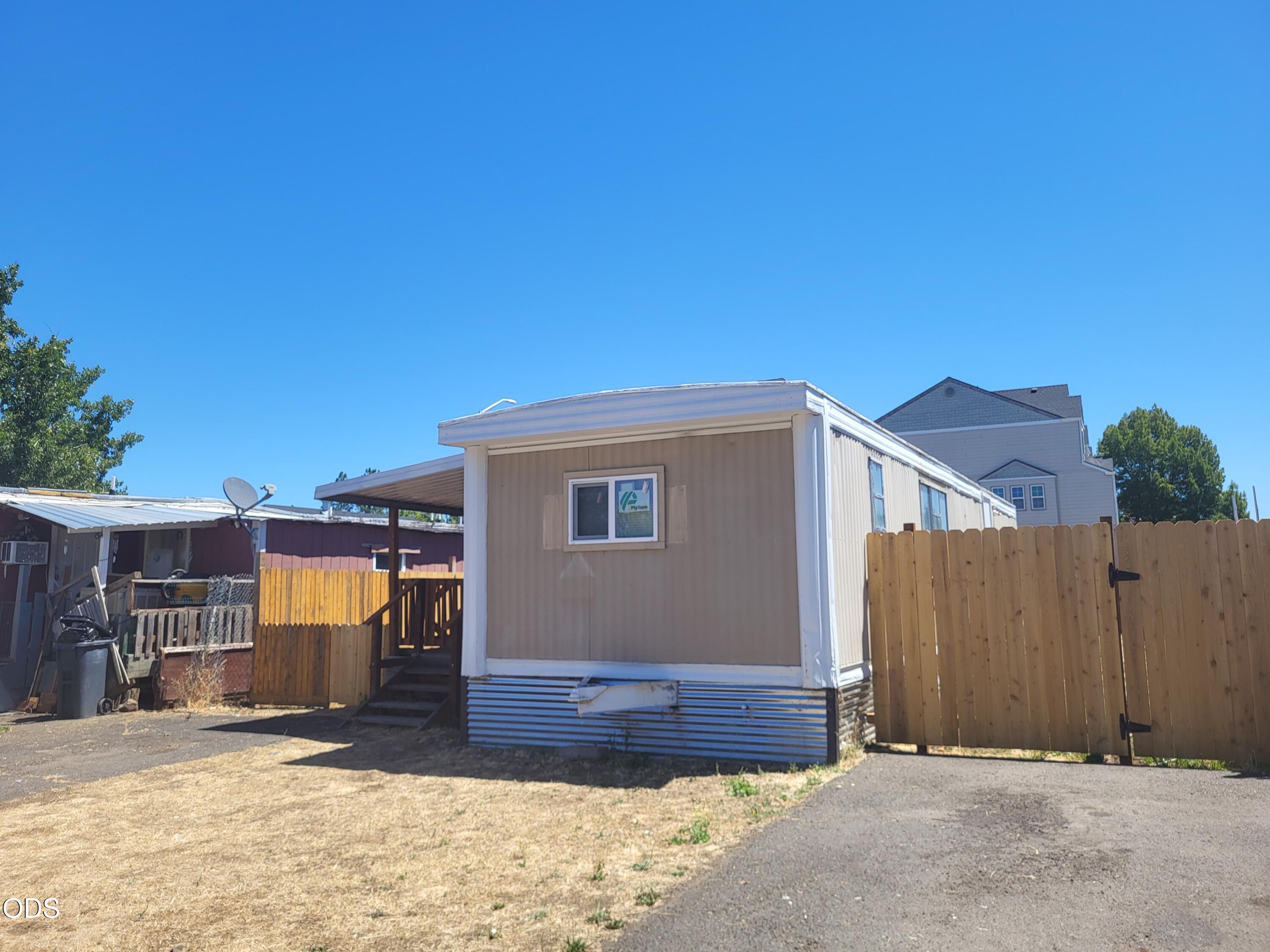 3265 Antelope Road, Unit SPC 46 White City, OR 97503 - Photo 18 of 23