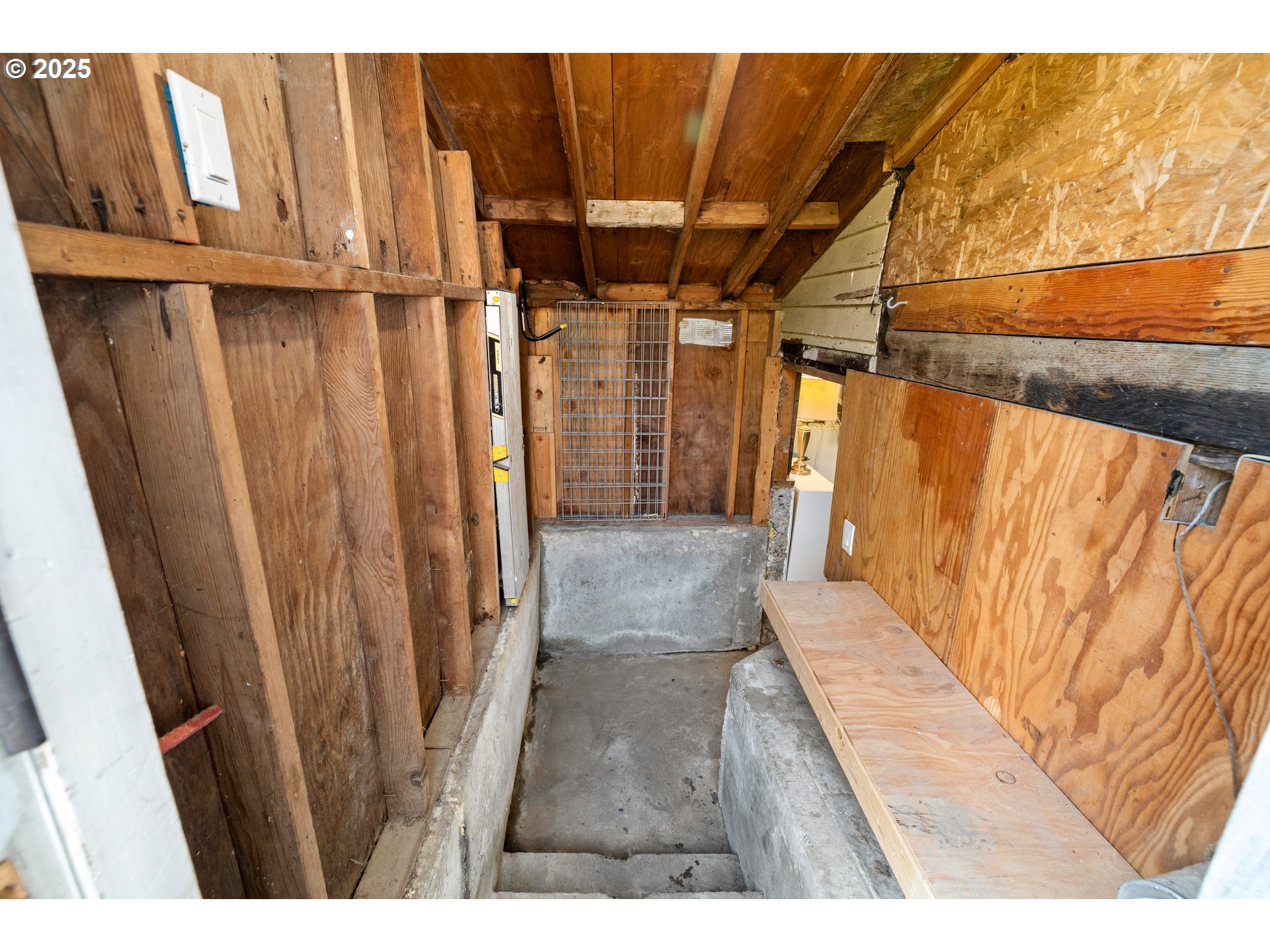 3222 Southeast Concord Road Milwaukie, OR 97267 - Photo 25 of 38 Gallery Image 25