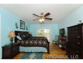 916 Long Branch Road Swannanoa, NC 28778 - Photo 11 of 24 Gallery Image 11