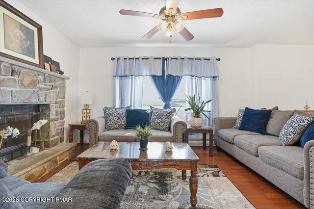 $265,000 | 6302 Ventnor Drive, Tobyhanna, PA 18466