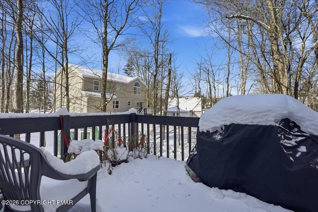 $265,000 | 6302 Ventnor Drive, Tobyhanna, PA 18466