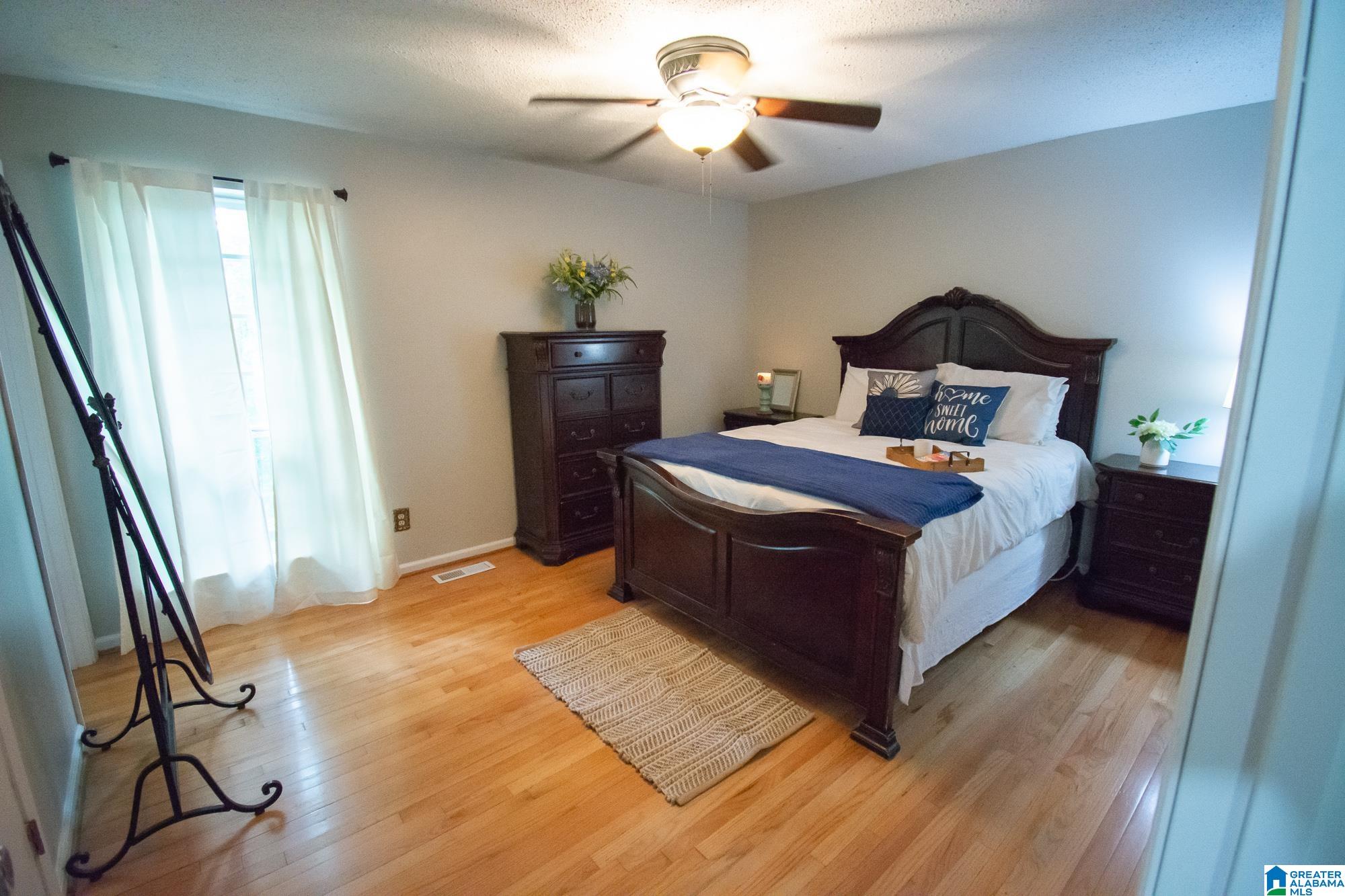 136 Hickory Street Alabaster, AL 35114 - Photo 17 of 36