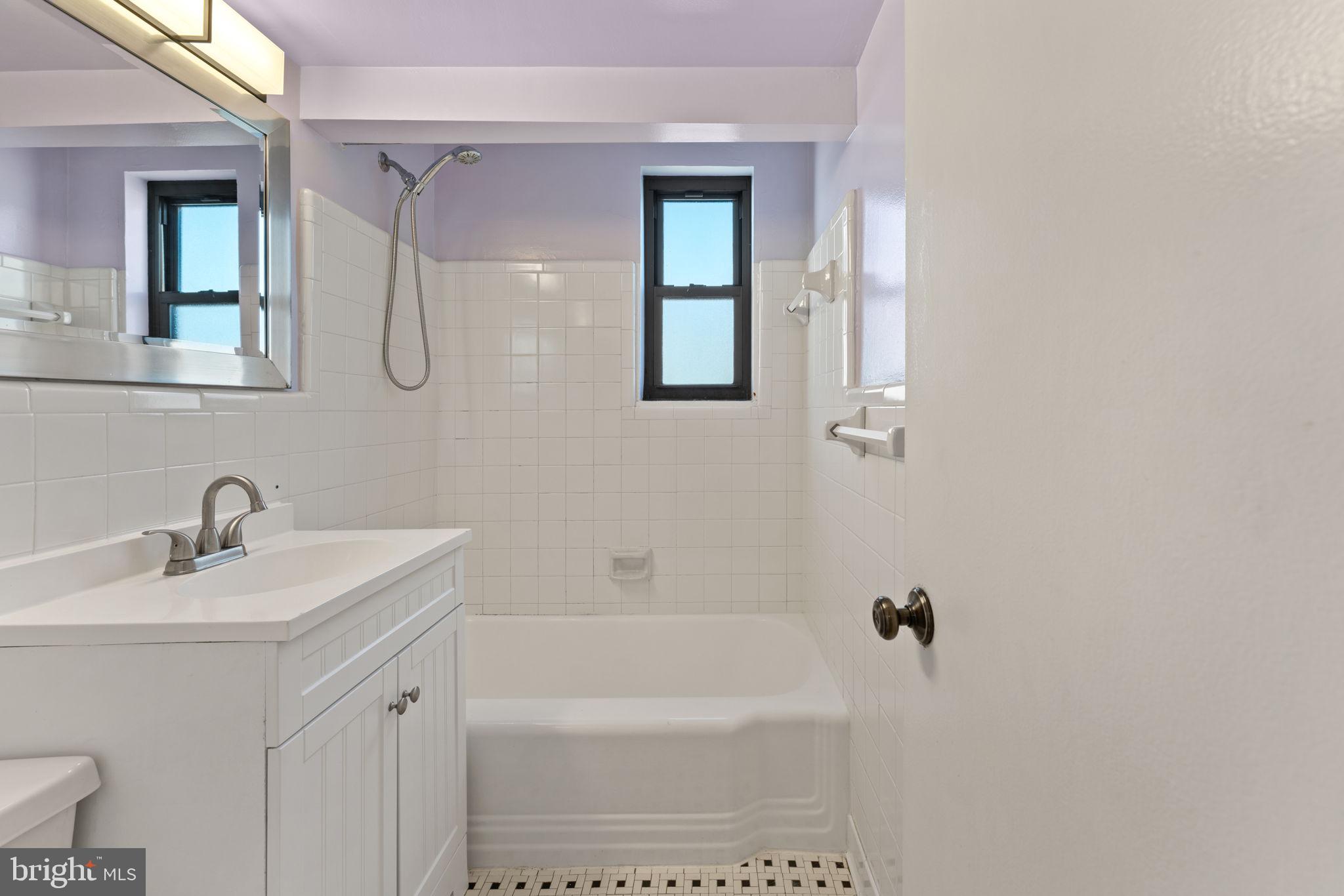 3827 Davis Place Northwest, Unit 5 Washington, DC 20007 - Photo 21 of 31