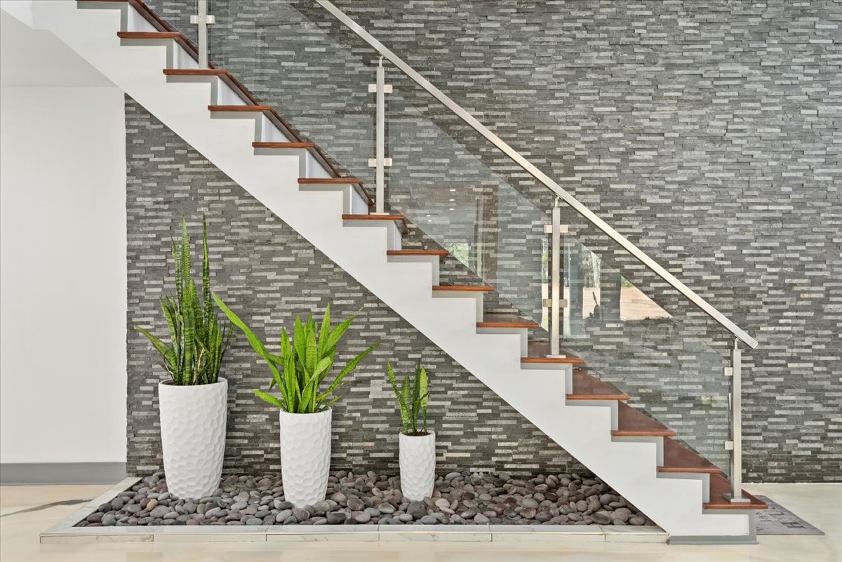 30400 Highland Boulevard Magnolia, TX 77354 - Photo 16 of 50 a view of entryway