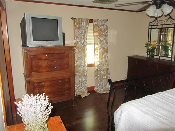 4 Grant Road Winchester, MA 01890 - Photo 10 of 14 Gallery Image 10
