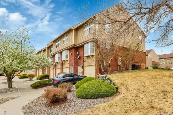 $2,750 | 3300 West Florida Avenue, Unit 82, Denver, CO 80219