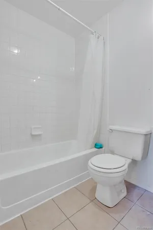 $2,750 | 3300 West Florida Avenue, Unit 82, Denver, CO 80219