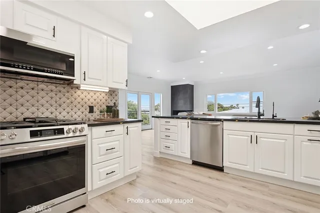 $1,585,000 | 1623 West 14th Street, San Pedro, CA 90732