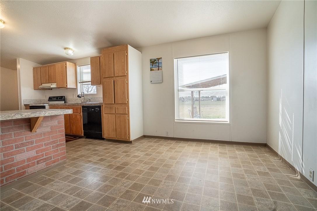 4936 Alma Road Northeast Moses Lake, WA 98837 - Photo 13 of 27 Gallery Image 13