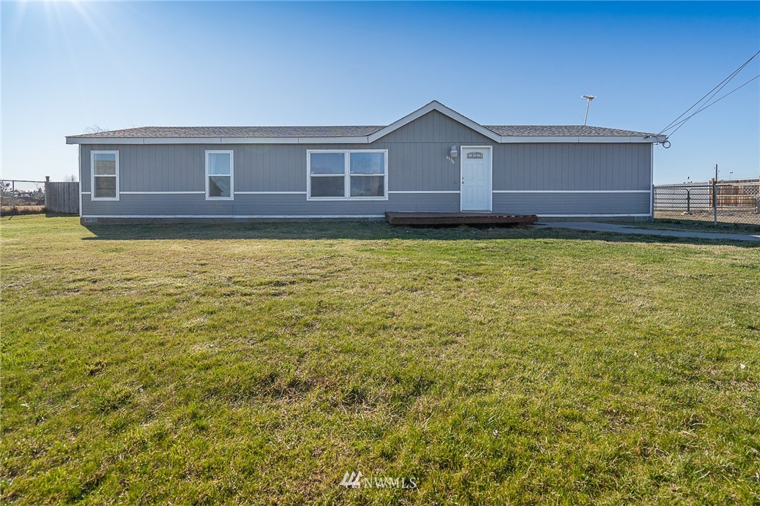 4936 Alma Road Northeast Moses Lake, WA 98837 - Photo 3 of 27 Gallery Image 3
