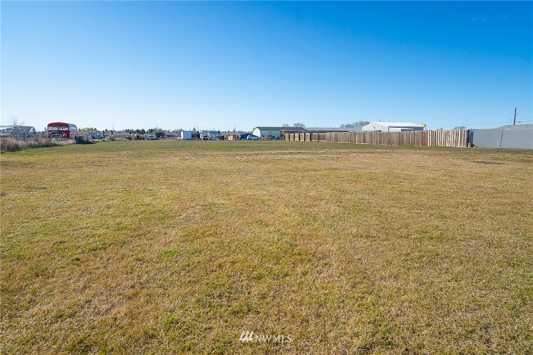 4936 Alma Road Northeast Moses Lake, WA 98837 - Photo 6 of 27 Gallery Image 6