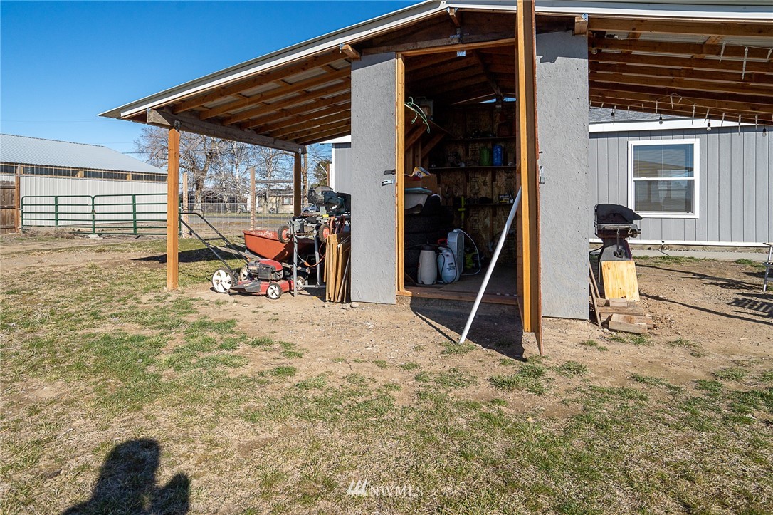 4936 Alma Road Northeast Moses Lake, WA 98837 - Photo 7 of 27 Gallery Image 7