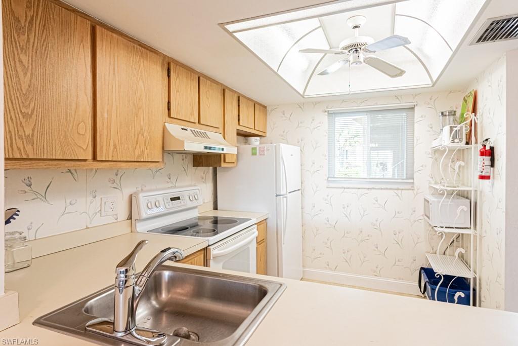 1022 Manatee Road, Unit D107 Naples, FL 34114 - Photo 20 of 43