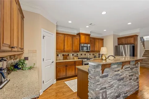 $649,900 | 750 Montgomery Avenue, Alpharetta, GA 30004