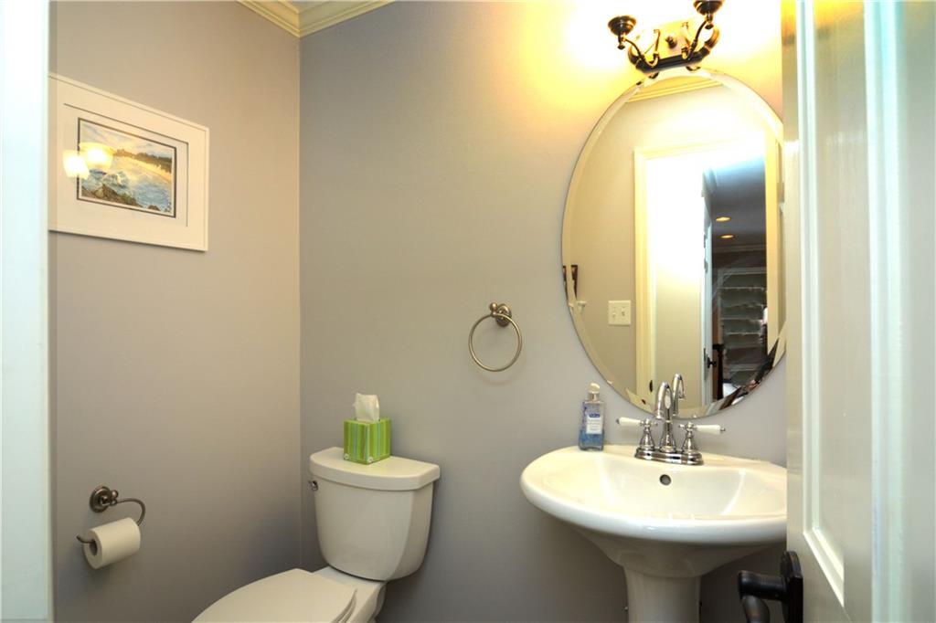 411 Pinkerton Road Wexford, PA 15090 - Photo 16 of 24 Gallery Image 16