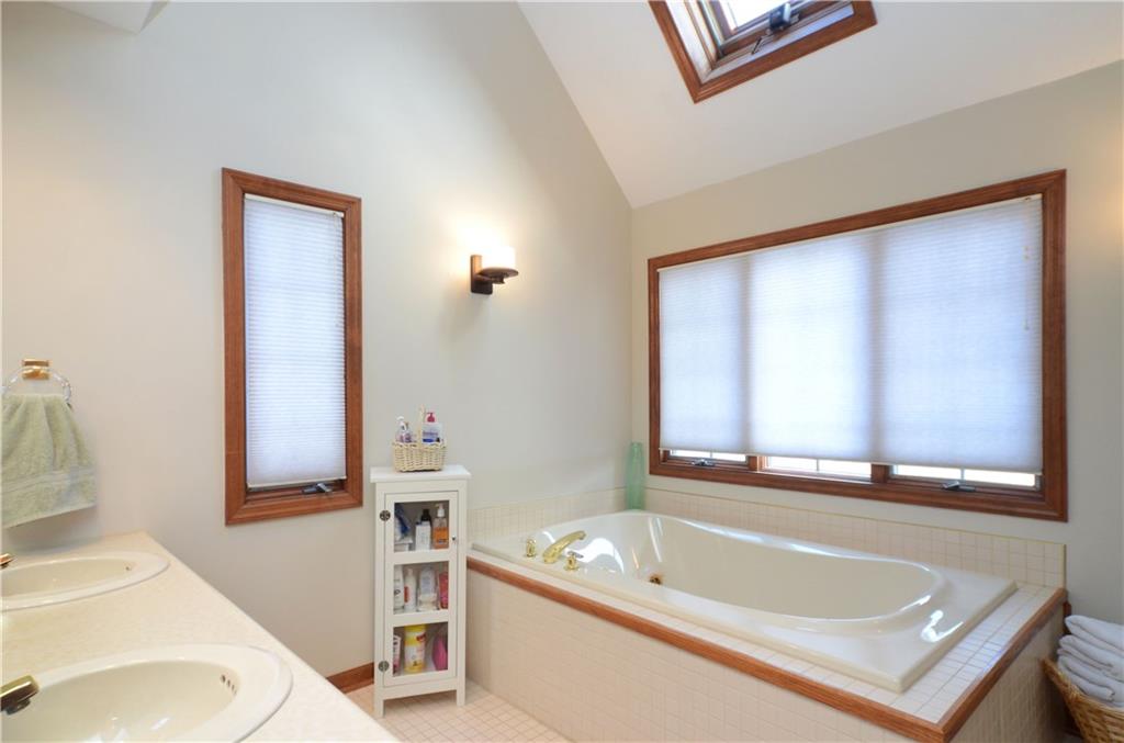 411 Pinkerton Road Wexford, PA 15090 - Photo 17 of 24 Gallery Image 17