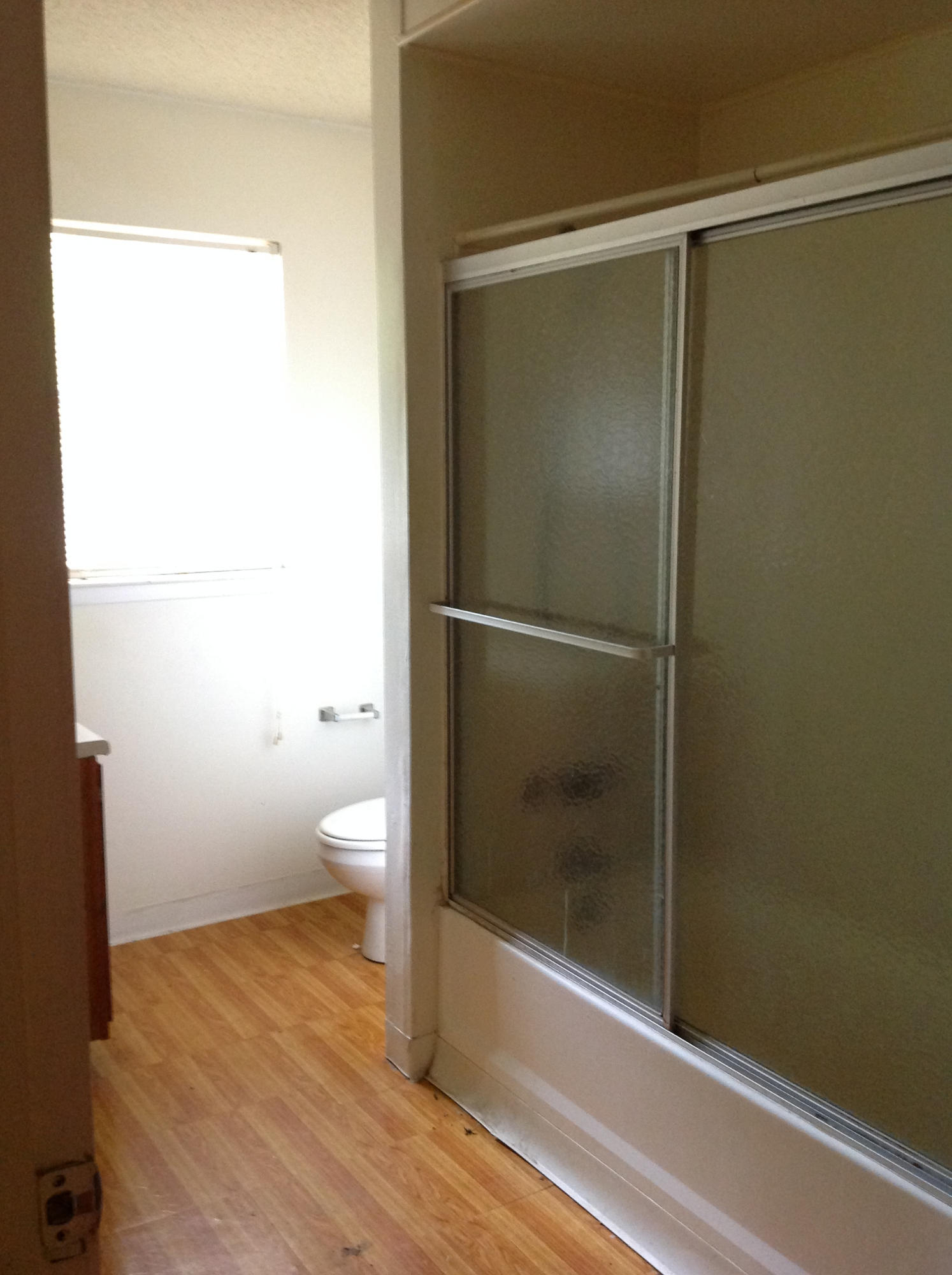 250 Boundry Line Road Freeport, FL 32439 - Photo 16 of 21 Second Bathroom