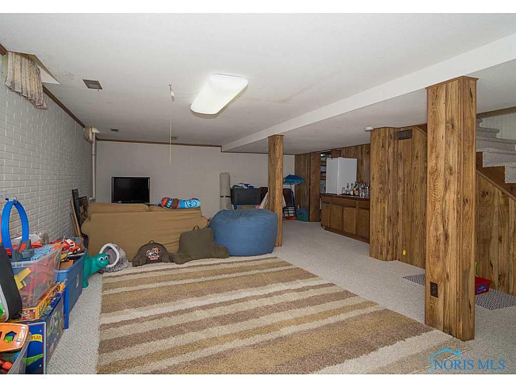 910 Mill Road Perrysburg, OH 43551 - Photo 17 of 20 Rec Room.
