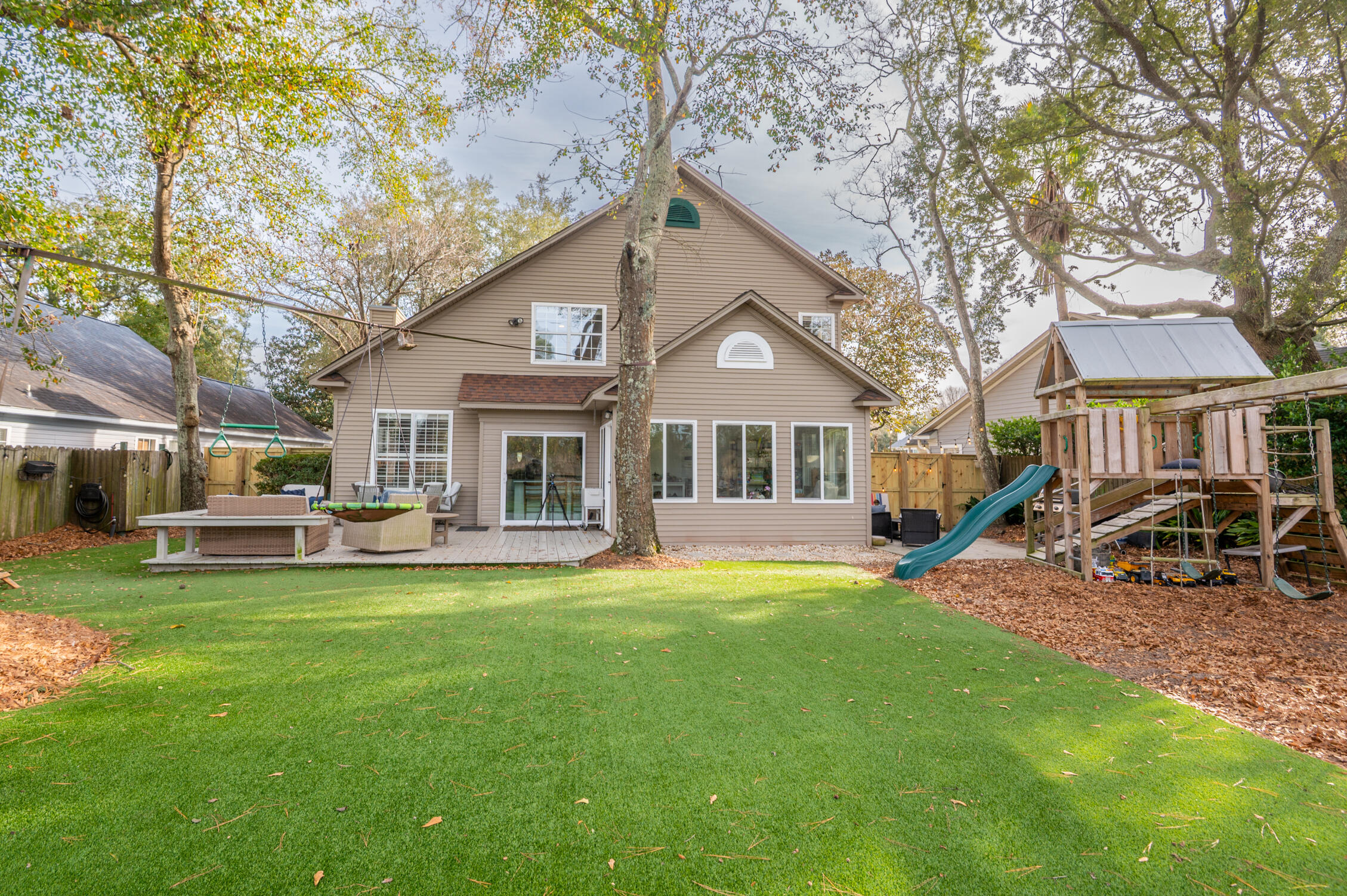 2053 Arundel Place Mount Pleasant, SC 29464 - Photo 39 of 49 Backyard