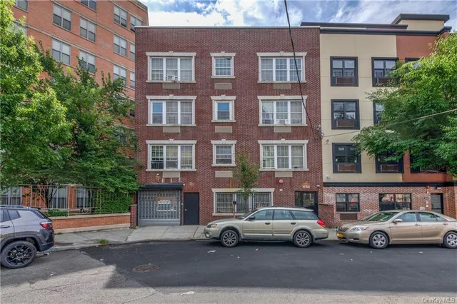 $2,749,999 | 2430 Lyvere Street | Westchester Village