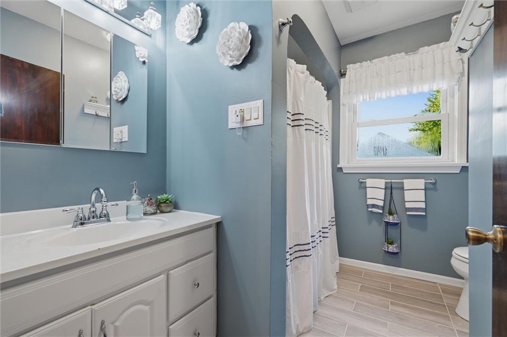 915 North Keel Ridge Road Hermitage, PA 16148 - Photo 13 of 35