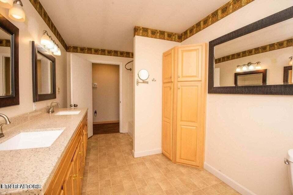 8701 Trout Road Mascot, TN 37806 - Photo 9 of 12 Gallery Image 9
