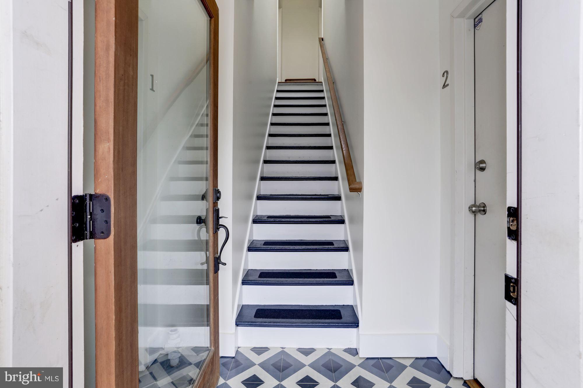 223 18th Street Southeast, Unit 2 Washington, DC 20003 - Photo 3 of 20 Foyer