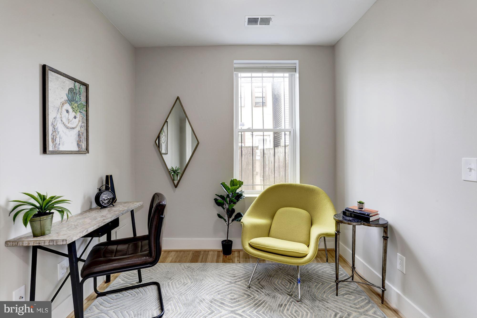 223 18th Street Southeast, Unit 2 Washington, DC 20003 - Photo 8 of 20 Second bedroom/den