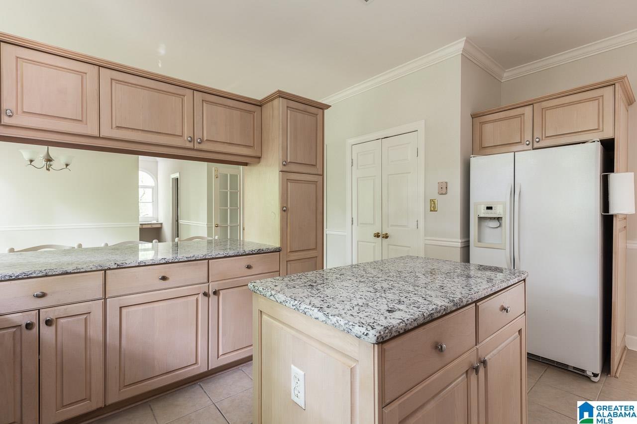 3806 Crestside Road Mountain Brook, AL 35223 - Photo 8 of 49