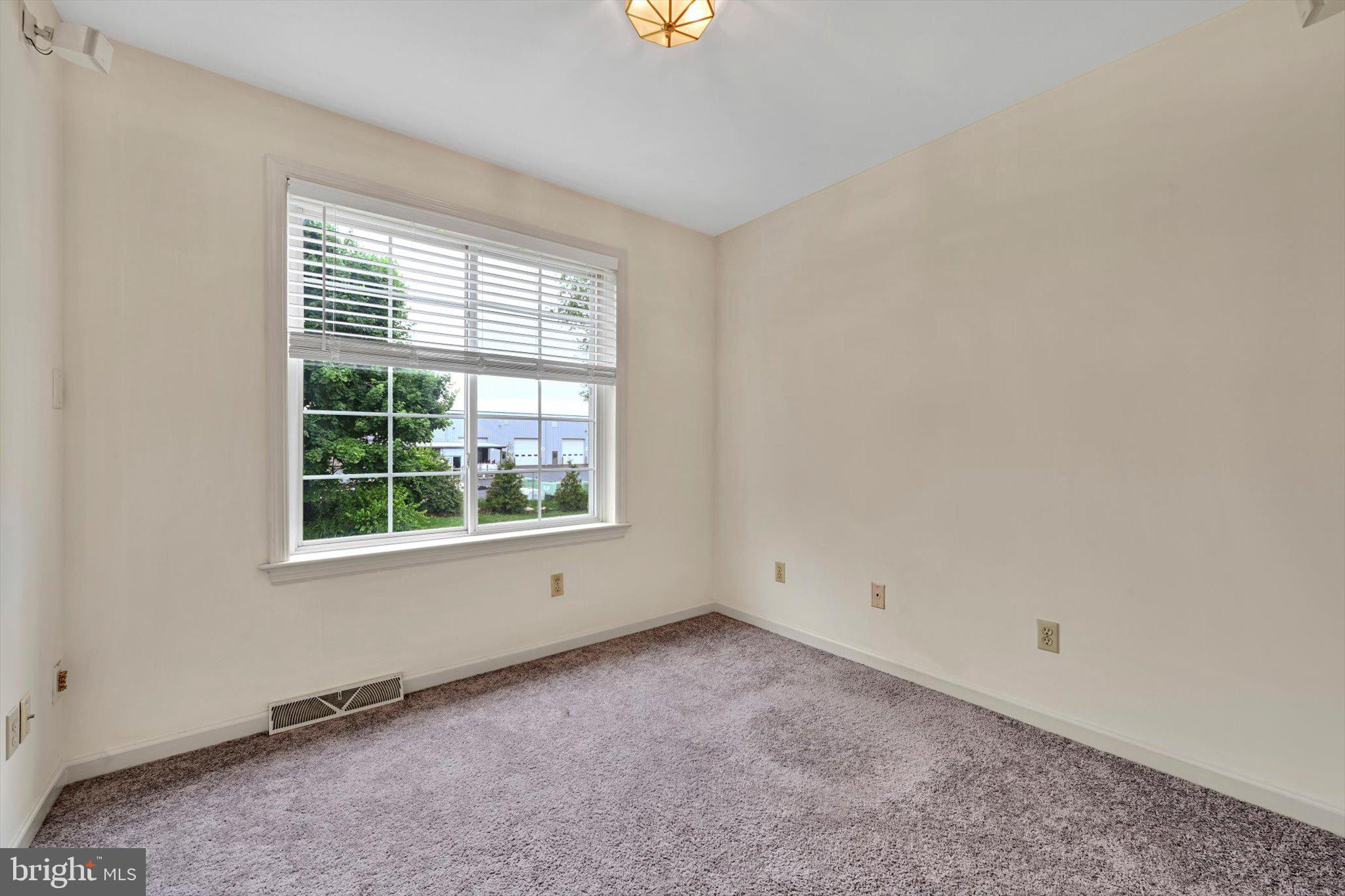 186 Riders Way Lebanon, PA 17042 - Photo 19 of 29 Bedroom